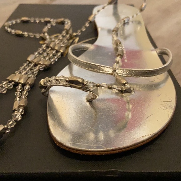 Giuseppe Zanotti Flat toe loop sandals with magnetic crystal tie ups. - Picture 4 of 9